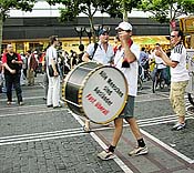 Large Picture (90kB)