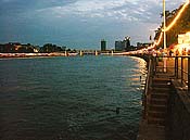 Large Picture (95kB)